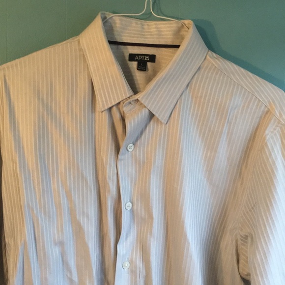 Classic button up - Picture 3 of 3